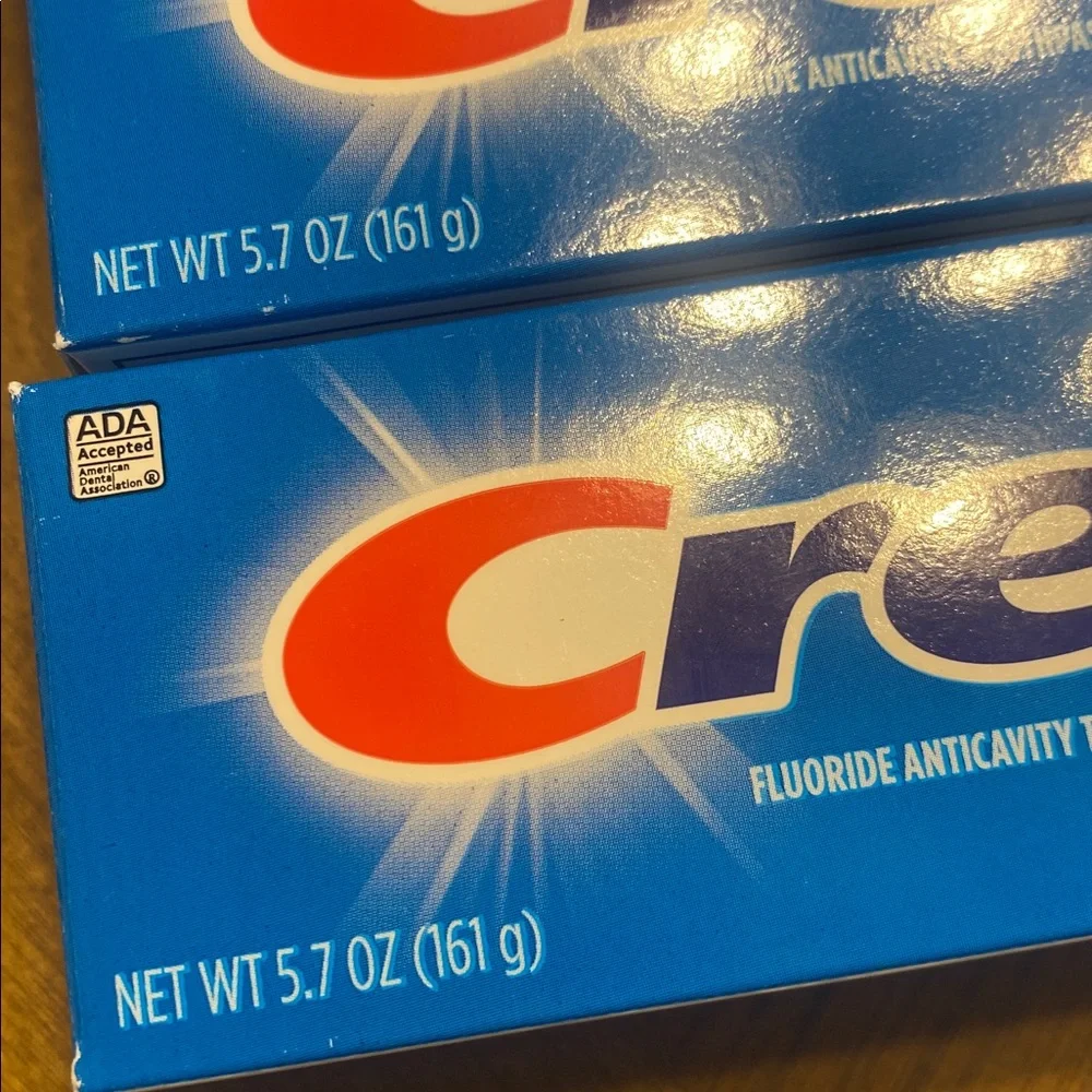 NEW! 12 Toothpaste Bundle CREST 5.7 oz - Picture 3 of 3